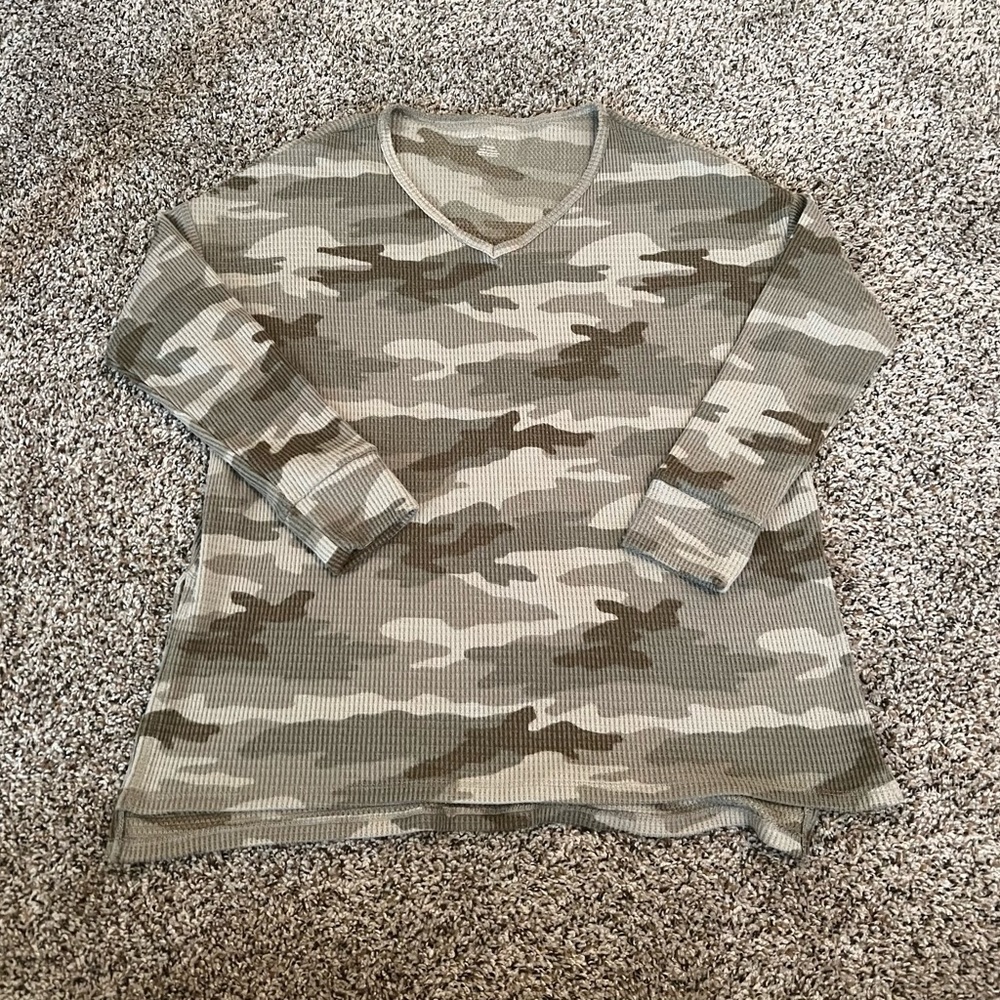 AE Women’s Sweater